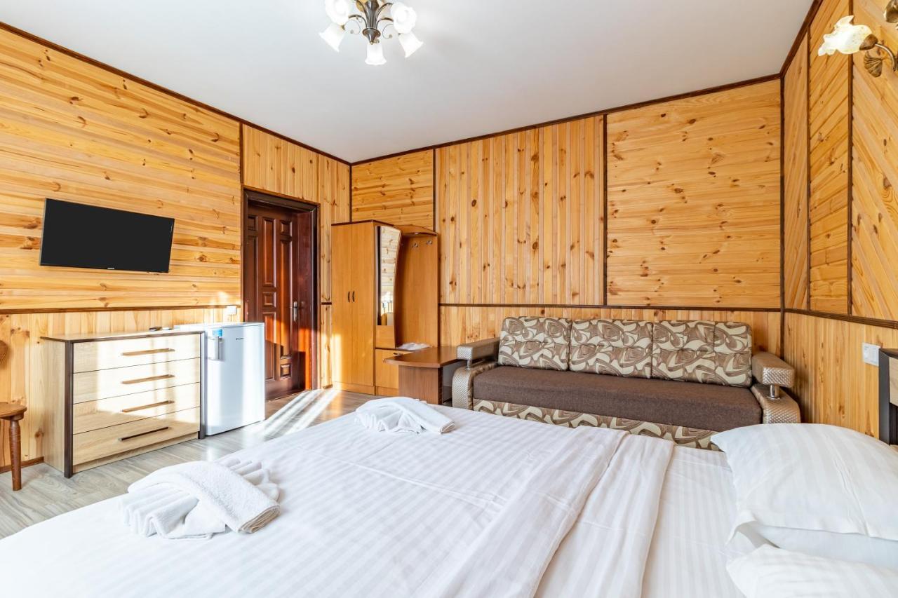 Hotel Zeleniy Bir Bukovel Exterior foto